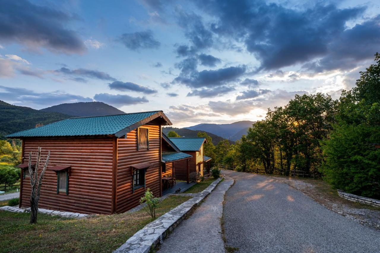 Chalet Likouresi Village Karpenísion Exterior foto