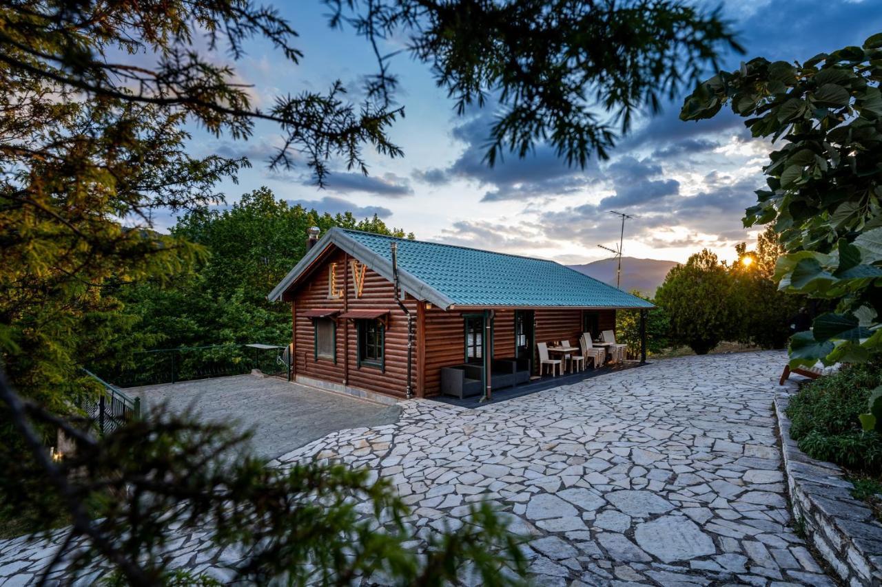 Chalet Likouresi Village Karpenísion Exterior foto